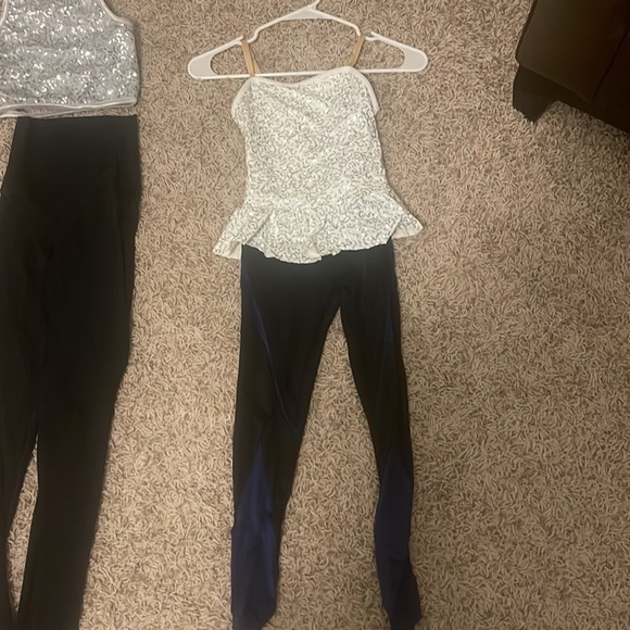 Girls dance costumes - Picture 4 of 4